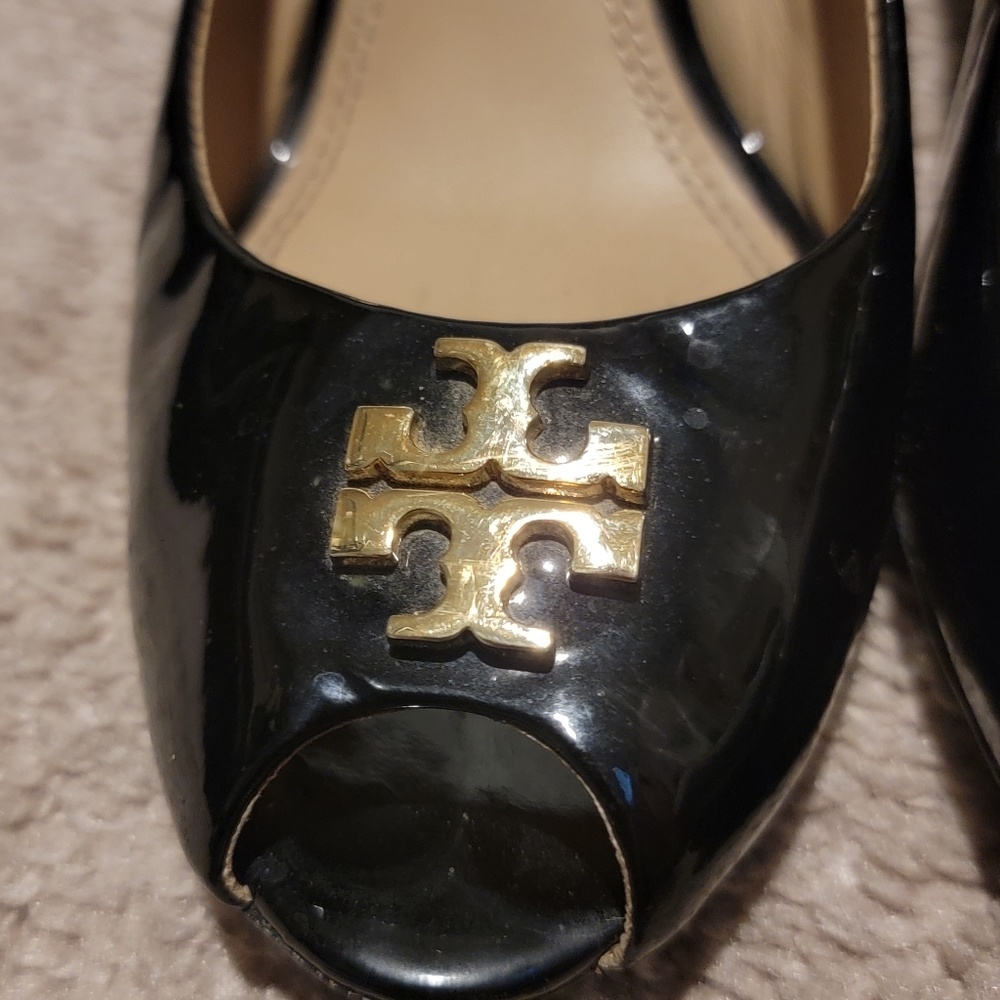 Tory Burch Jade Black Patent Peep Toe Wedges Heels Size 7.5 - Picture 8 of 12